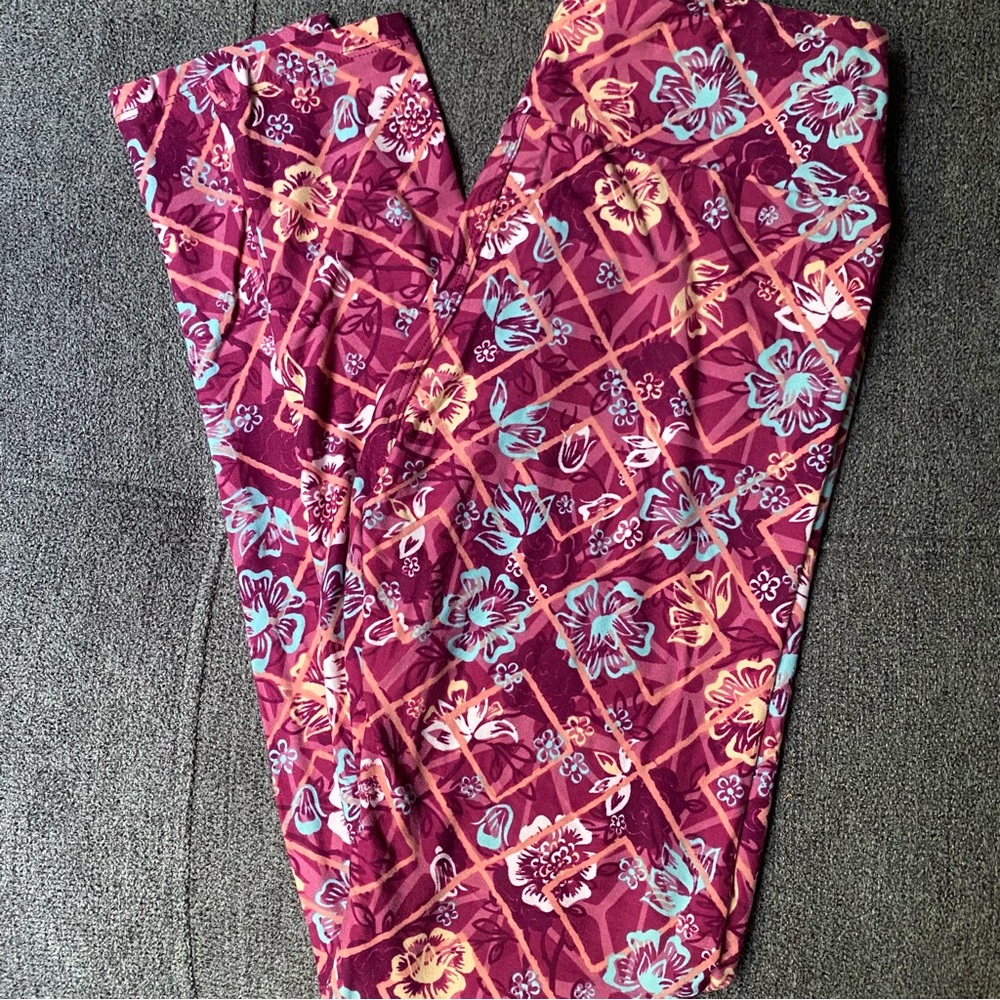 New LulaRoe OS Pink Floral Leggings